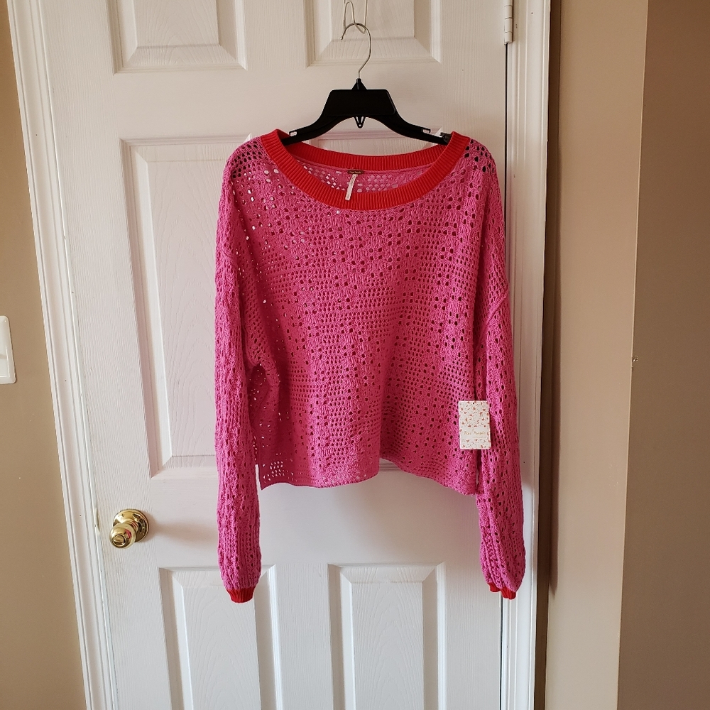 Free People Sweater. Size is large.